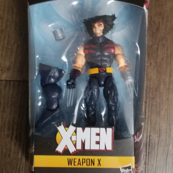 Marvel Legends Wolverine - Picture 1 of 3